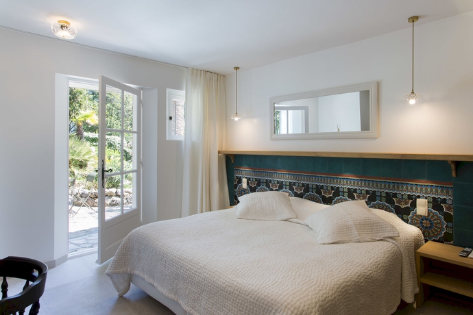 Imagen de la habitación del Hotel Les Capucines. Foto 7