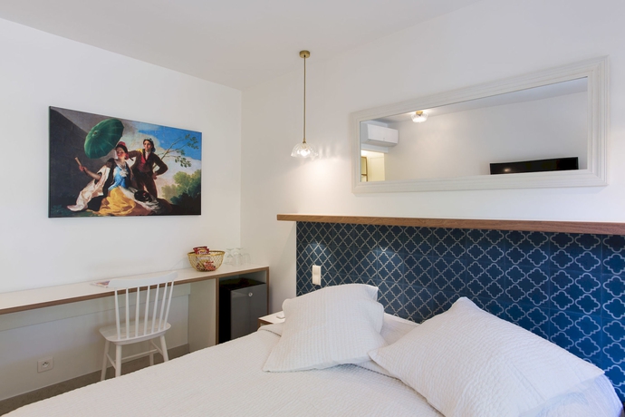 Imagen de la habitación del Hotel Les Capucines. Foto 8