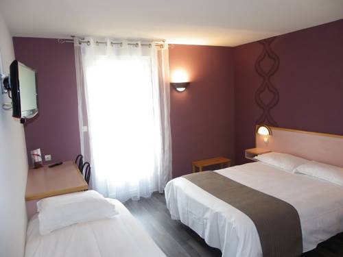 Imagen de la habitación del Hotel Les Ch&acirc;taigniers. Foto 9