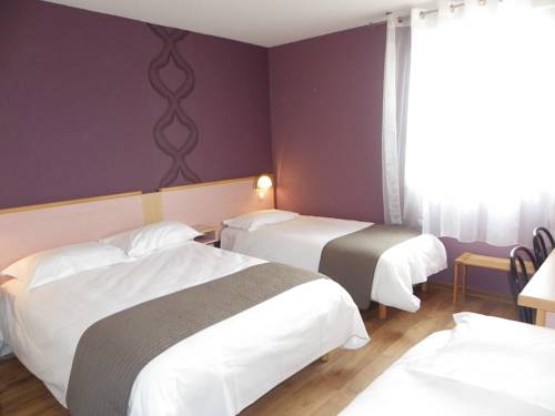Imagen de la habitación del Hotel Les Ch&acirc;taigniers. Foto 12
