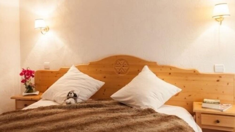 Imagen de la habitación del Hotel Les Chalets De L'adonis. Foto 8