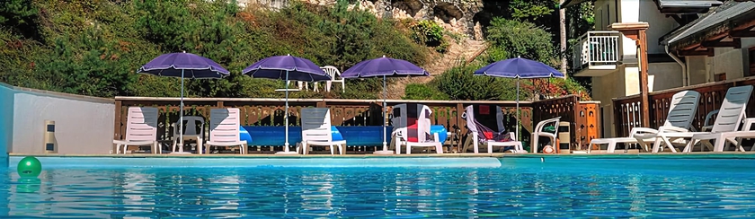 Imagen de la piscina del Hotel Les Chalets. Foto 11