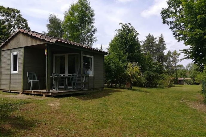 Imagen de la habitación del Hotel Les Chalets d\'Argentouleau. Foto 12