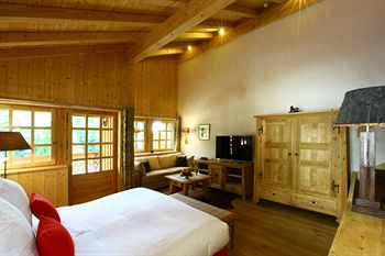 Imagen de los exteriores del Hotel Les Chalets du Mont d&rsquo;Arbois and Spa. Foto 14