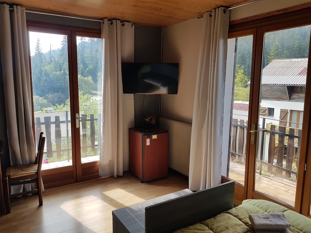 Imagen de la habitación del Hotel Les Chamois. Foto 13