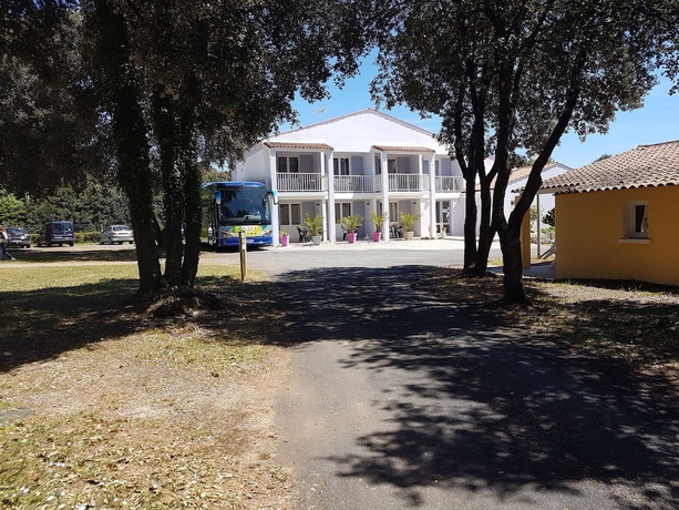 Imagen de los interiores del Hotel Les Ch&ecirc;nes Verts. Foto 15