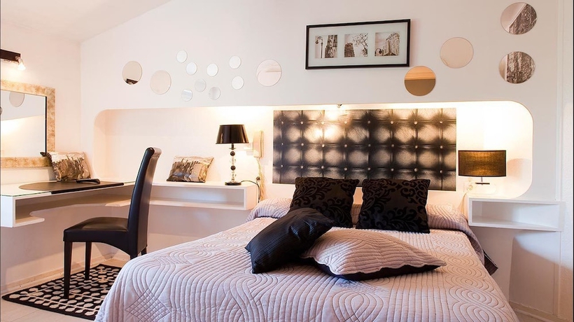 Imagen de la habitación del Hotel Les Clos De Chaponost. Foto 6