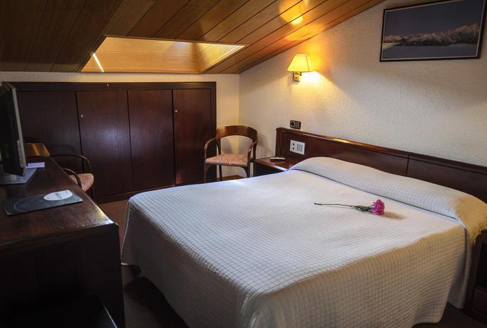 Imagen de la habitación del Hotel Les Closes. Foto 7