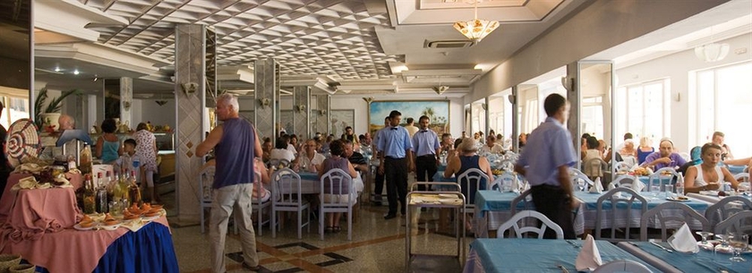 Imagen del bar/restaurante del Hotel Les Colombes. Foto 2