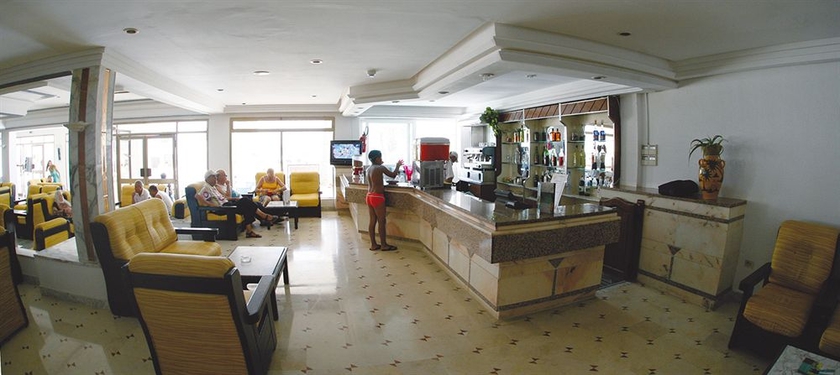 Imagen de los interiores del Hotel Les Colombes. Foto 7