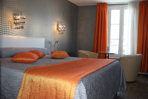 Imagen de la habitación del Hotel Les Colonnes. Foto 10