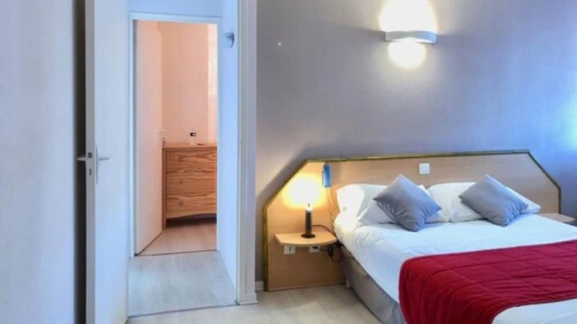 Imagen de la habitación del Hotel Les Cordeliers. Foto 13
