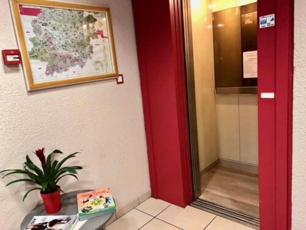 Imagen de los interiores del Hotel Les Cordeliers. Foto 18