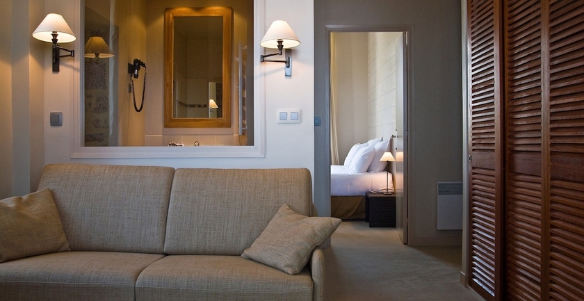 Imagen de la habitación del Hotel Les Costans, The Originals Relais (relais Du Silence). Foto 15