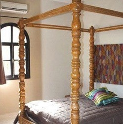 Imagen de la habitación del Hotel Les Cypr&egrave;s. Foto 4