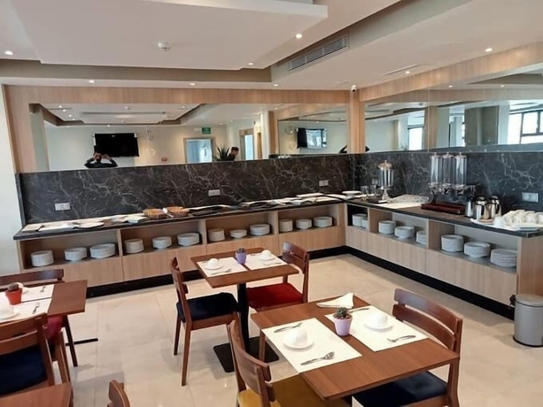 Imagen del bar/restaurante del Hotel Les Deux B Salsabil. Foto 3
