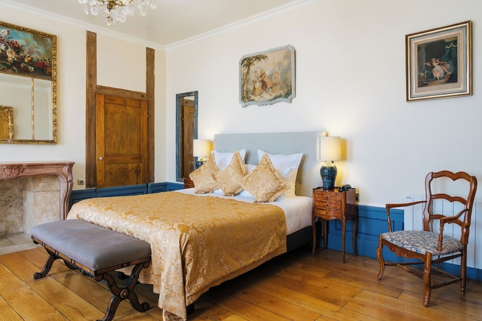 Imagen de la habitación del Hotel Les Deux Chevres Gevrey-Chambertin. Foto 9