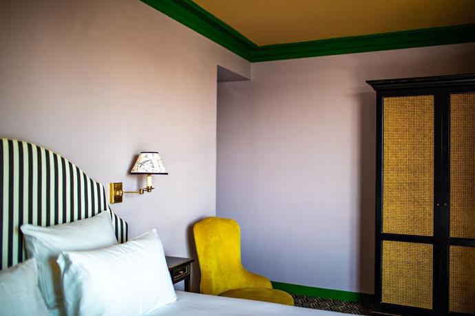 Imagen de la habitación del Hotel Les Deux Gares. Foto 4