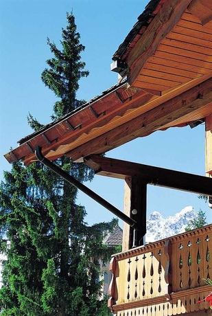 Imagen de los exteriores del Hotel Les Ducs De Savoie. Foto 4