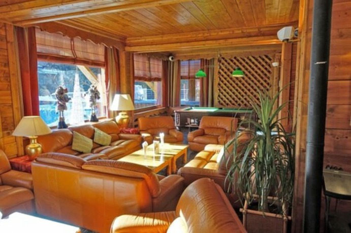 Imagen del bar/restaurante del Hotel Les Ducs de Savoie. Foto 3