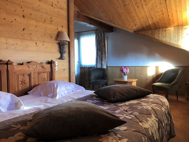 Imagen de la habitación del Hotel Les Ducs de Savoie. Foto 19