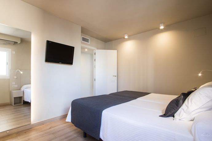 Imagen de la habitación del Hotel Les Dunes Comodoro. Foto 8