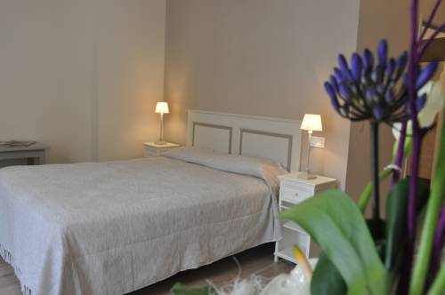 Imagen de la habitación del Hotel Les Echevins. Foto 3