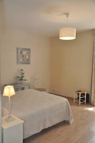 Imagen de la habitación del Hotel Les Echevins. Foto 6