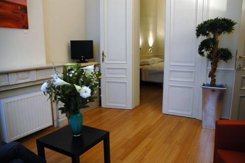 Imagen de la habitación del Hotel Les Ecrins. Foto 4