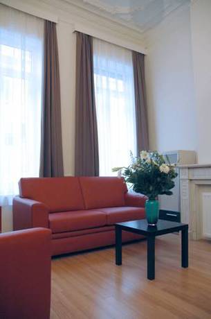 Imagen de la habitación del Hotel Les Ecrins. Foto 6
