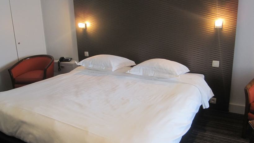 Imagen de la habitación del Hotel Les Eleveurs. Foto 2