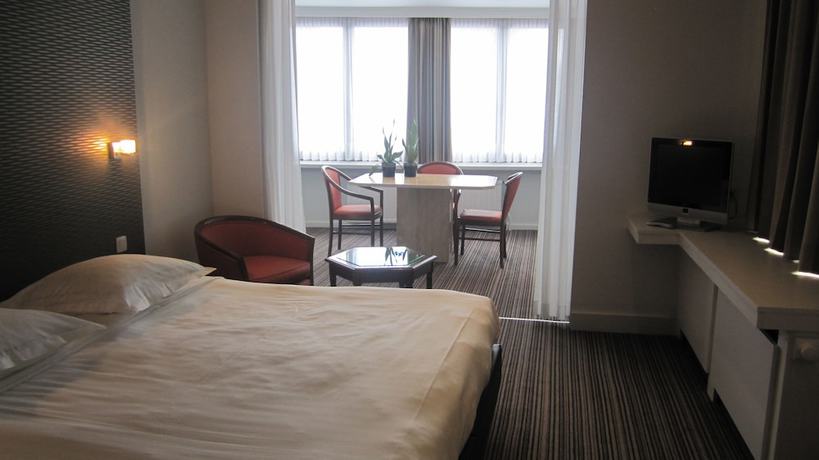 Imagen de la habitación del Hotel Les Eleveurs. Foto 6