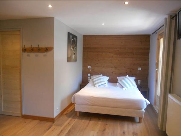 Imagen de la habitación del Hotel Les Escondus. Foto 3