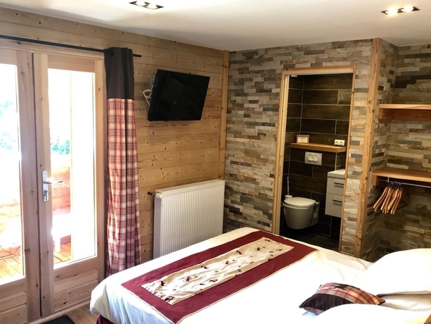 Imagen de la habitación del Hotel Les Escondus. Foto 8