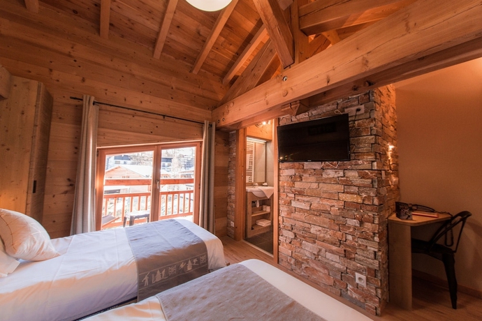 Imagen de la habitación del Hotel Les Escondus. Foto 16