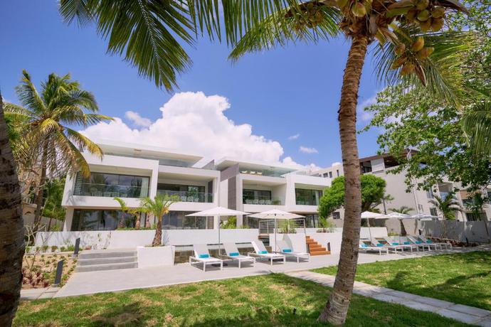Imagen general del Hotel Les Estivales Beachfront by LOV. Foto 4