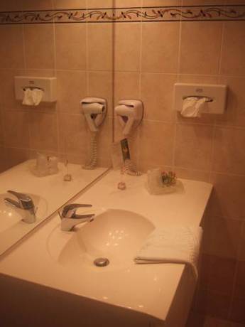 Imagen de la habitación del Hotel Les Etangs De Guibert. Foto 10