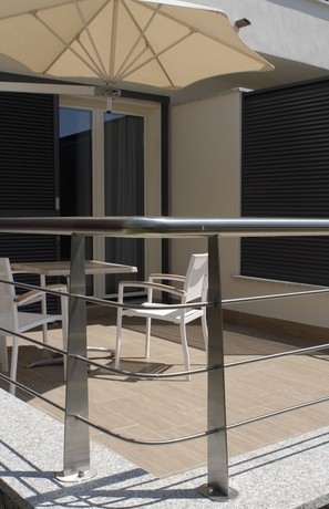 Imagen de la habitación del Hotel Les Eucalyptus. Foto 14