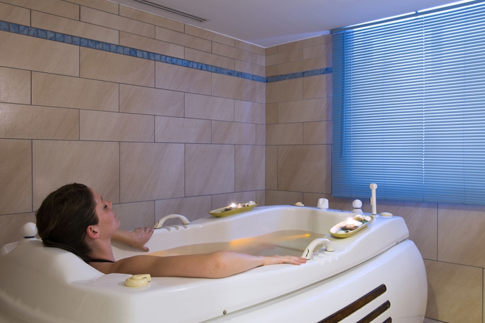 Imagen de los interiores del Hotel Les Flamants Roses. Foto 10