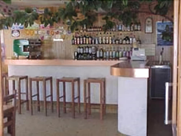 Imagen del bar/restaurante del Hotel Les Fleurs. Foto 7