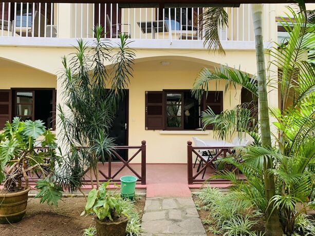 Imagen de la habitación del Hotel Les Flots Bleu. Foto 11