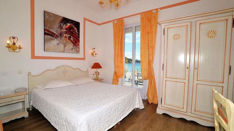 Imagen de la habitación del Hotel Les Flots Bleus, LE LAVANDOU. Foto 7