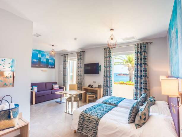 Imagen de la habitación del Hotel Les Flots Bleus, Saint Raphael. Foto 16