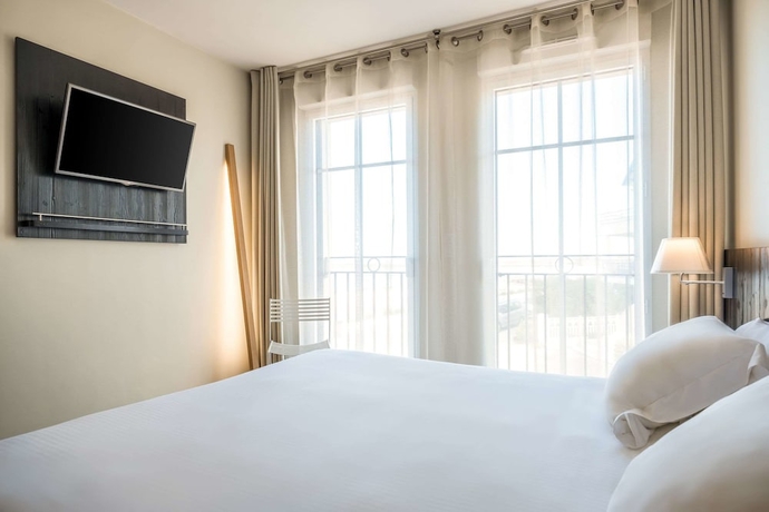 Imagen de la habitación del Hotel Les Flots - Chatelaillon Plage. Foto 9