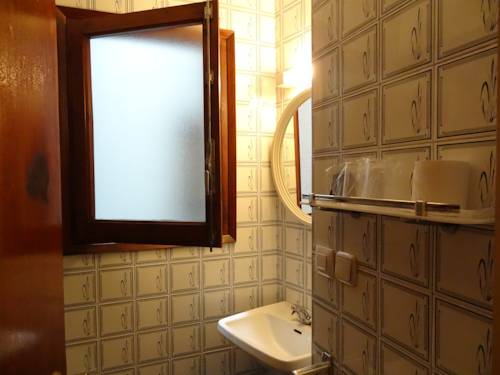 Imagen de la habitación del Hotel Les Fonts. Foto 2