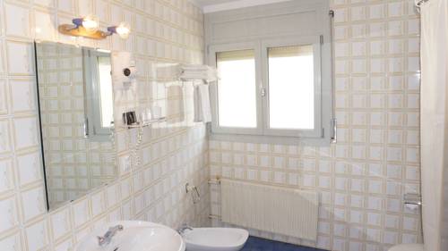 Imagen de la habitación del Hotel Les Fonts. Foto 6