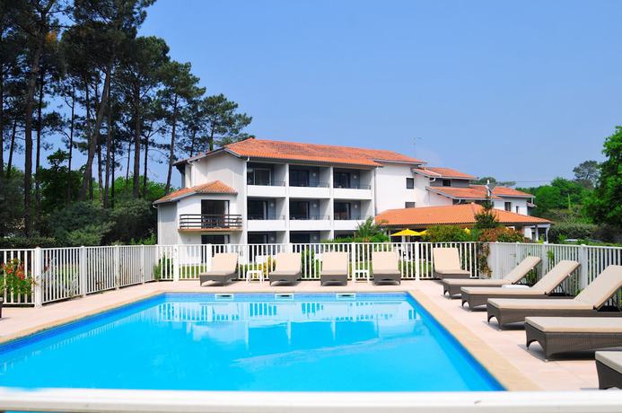 Imagen de la piscina del Hotel Les Foug&egrave;res, Soorts-Hossegor. Foto 9
