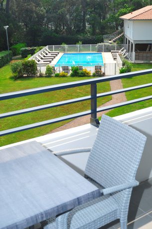 Imagen de la piscina del Hotel Les Foug&egrave;res, Soorts-Hossegor. Foto 10