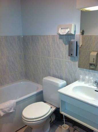 Imagen de la habitación del Hotel Les Frangins. Foto 9
