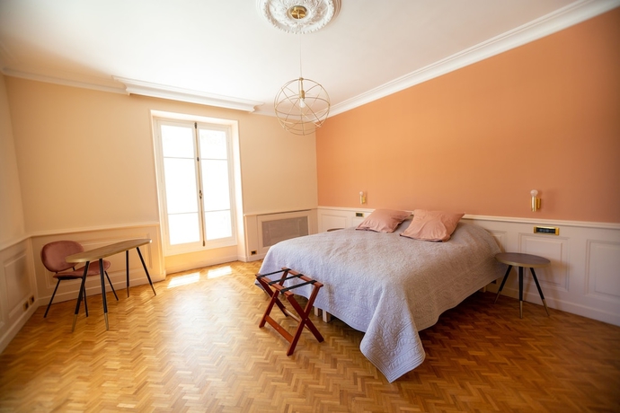 Imagen de la habitación del Hotel Les Frênes En Provence. Foto 6